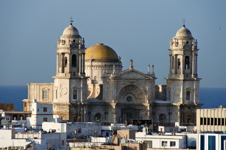 Spend your fall, winter, or spring in Cádiz Spain - Is Cádiz a good snowbird location 1