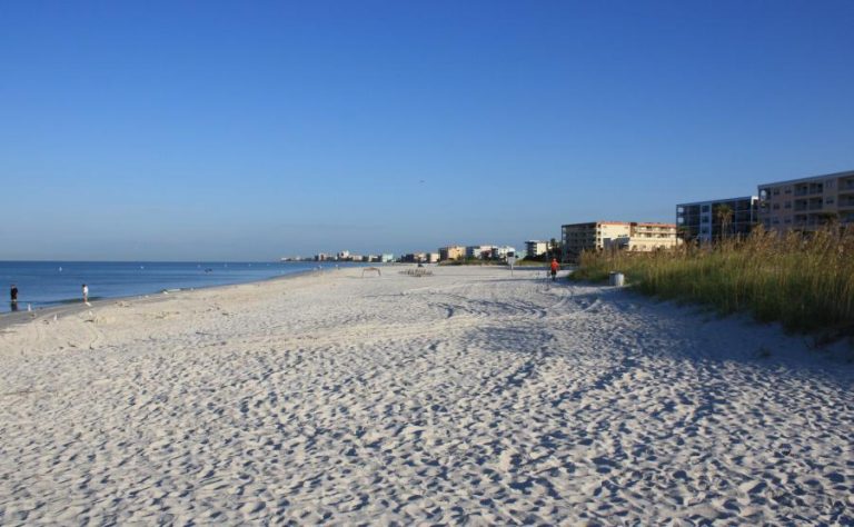 Spend your fall, winter, or spring in Madeira Beach, Florida: Is Madeira Beach a good snowbird location?