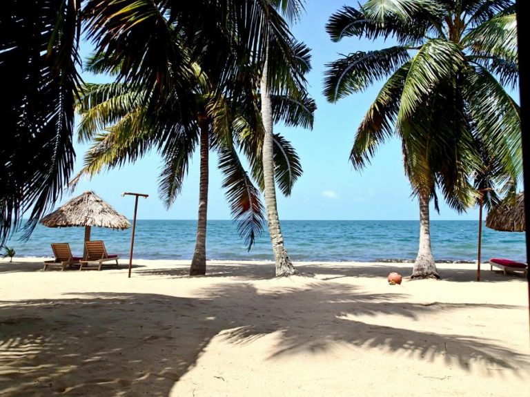 Spend your fall, winter, or spring in Belize: Is Belize a good snowbird location?