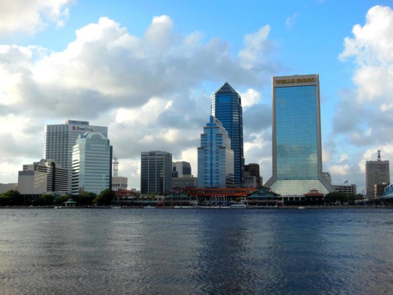 Spend your fall, winter, or spring in Jacksonville, Florida: Is Jacksonville a good snowbird location?