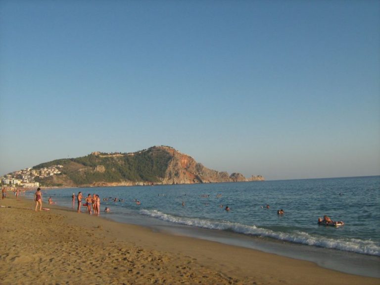 Spend your fall, winter, or spring in Alanya, Turkey: Is Alanya a good snowbird location?