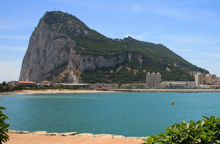 Spend your fall, winter, or spring in Gibraltar: Is Gibraltar a good snowbird location?