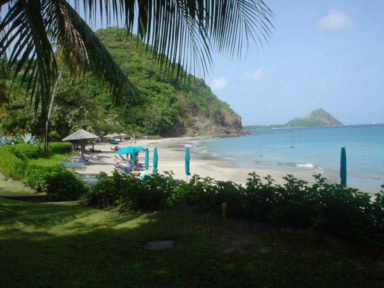 Spend Your Fall, Winter, or Spring in St. Lucia: Is St Lucia A Good Snowbird Location?