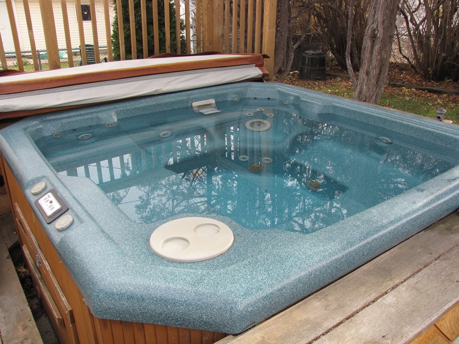 How-do-I-keep-my-hot-tub-water-crystal-clear